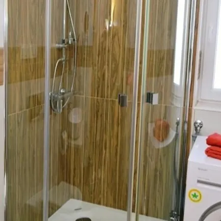 Zora 2 By Guide Apartament *