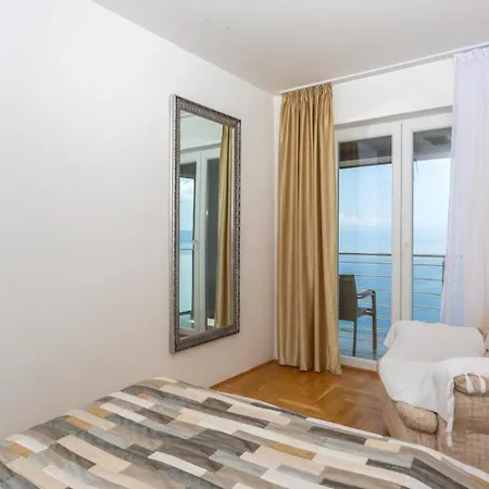 Apartment Zora 2 By Guide