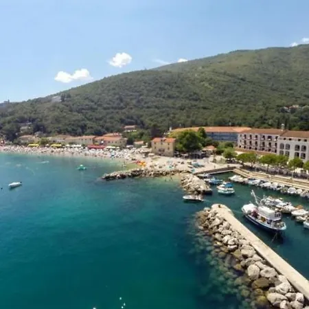 Appartamento Zora 2 By Guide *