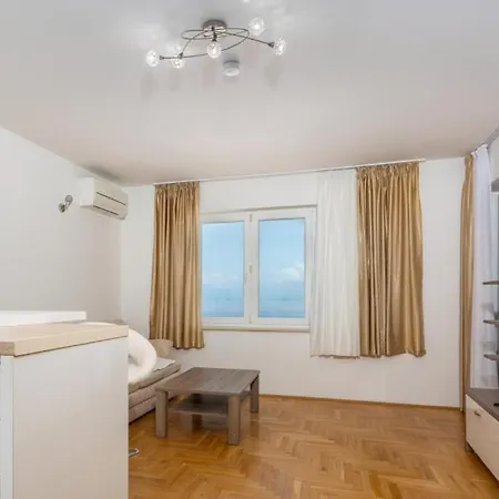 Apartment Zora 2 By Guide *