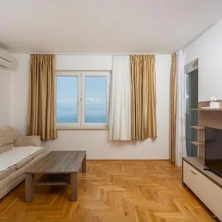 Zora 2 By Guide Apartment Moscenice